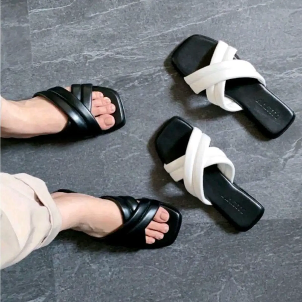 Gratis Ongkir COD Sandal Silang Busa Terbaru Kekinian Viral Termurah Sendal Wanita Hitam Putih