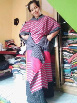 Product Review of Lavanya - Laksita Top - Baju/Atasan/Kaos Batik Lurik Lengan Panjang from s**a 9** 0