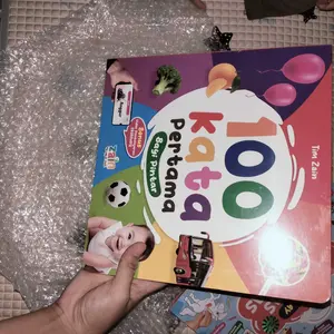 Aqwam - Boardbook - 100 Kata Pertama Bayi Pintar - Buku Edukatif dengan 20 Tema Seru dan 200+ Gambar dan Kata - Books -Buku Anak