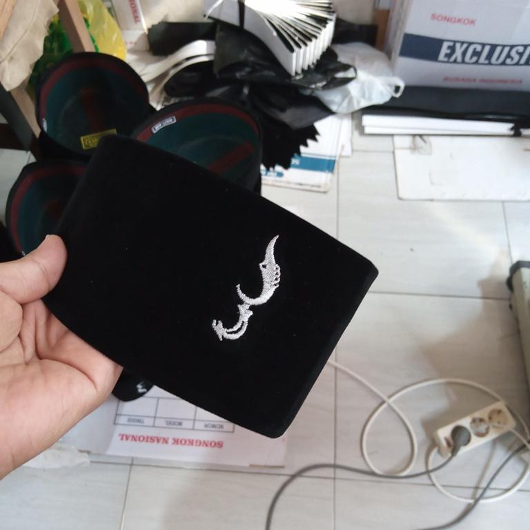 PECI SONGKOK KOPIAH HITAM LOGO KUJANG SILVER BERKUALITAS BISA BAYAR DITEMPAT READY STOCK Muslim Dewasa Bordir 1