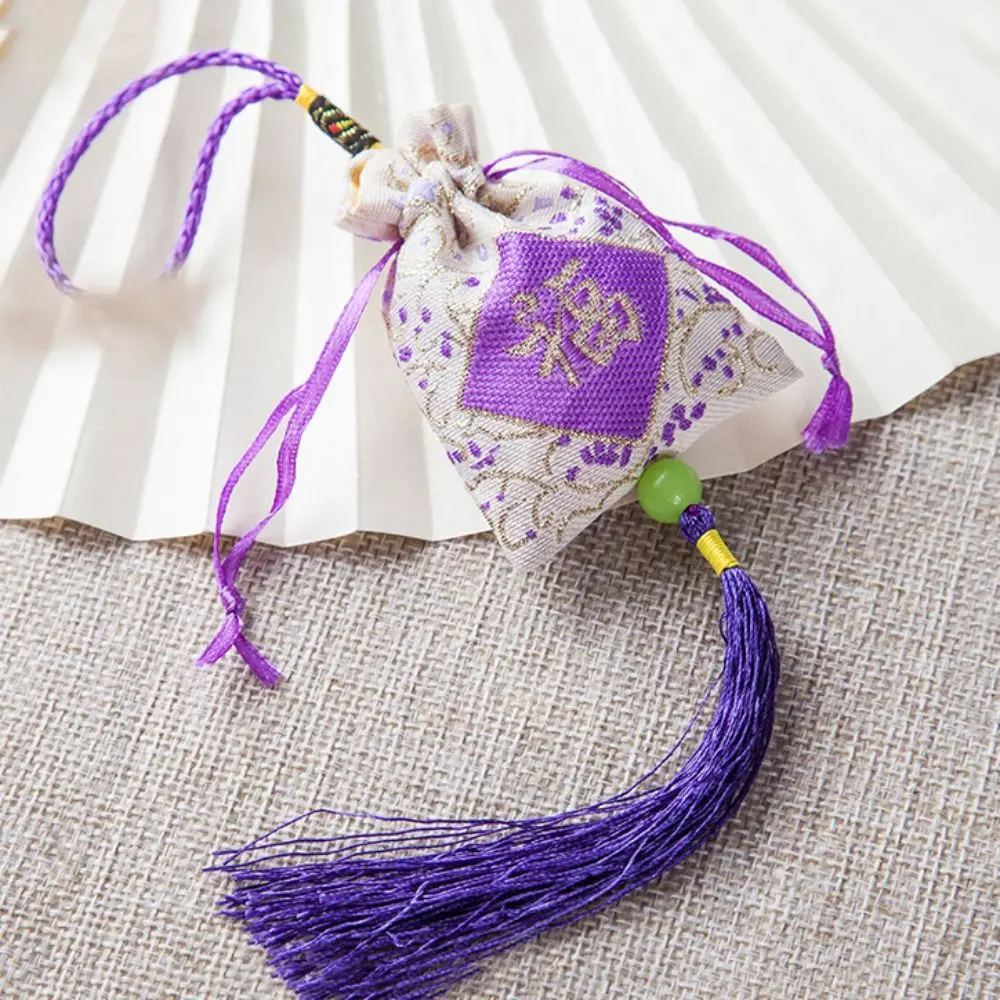 Portable Embroidery Flower Tassel Drawstring Bag Fu Letter Beaded Canvas Ethnic Flower Handbag Hanfu Decoration Wrist Bag Chinese Style Sachet Party