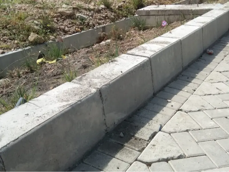 Kanstin (Kerb) 15x25x40 Varia Usaha Beton 3