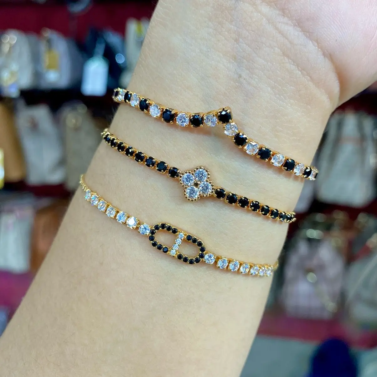 Benika Accesories - Gelang Serut Titanium Boba - Combinasi Warna Hitam - Korean Style Anti Karat Aesthetic Titanium - Aksesories Fashion Trendi 2023 Perhiasan Ulang tahun Kulit Permata Bracelets