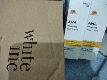 Product Review of [100ml] WHITE INC AHA Body Lotion to Whitening & Moisturising | Hand Body Lotion Pencerah Mencerahkan Melembabkan Sebagai Body Booster |  Arbutin, Glycolic, Niacinamide from J**n 2