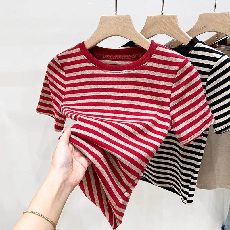 kaos stretch leher kru bergaris merah 1