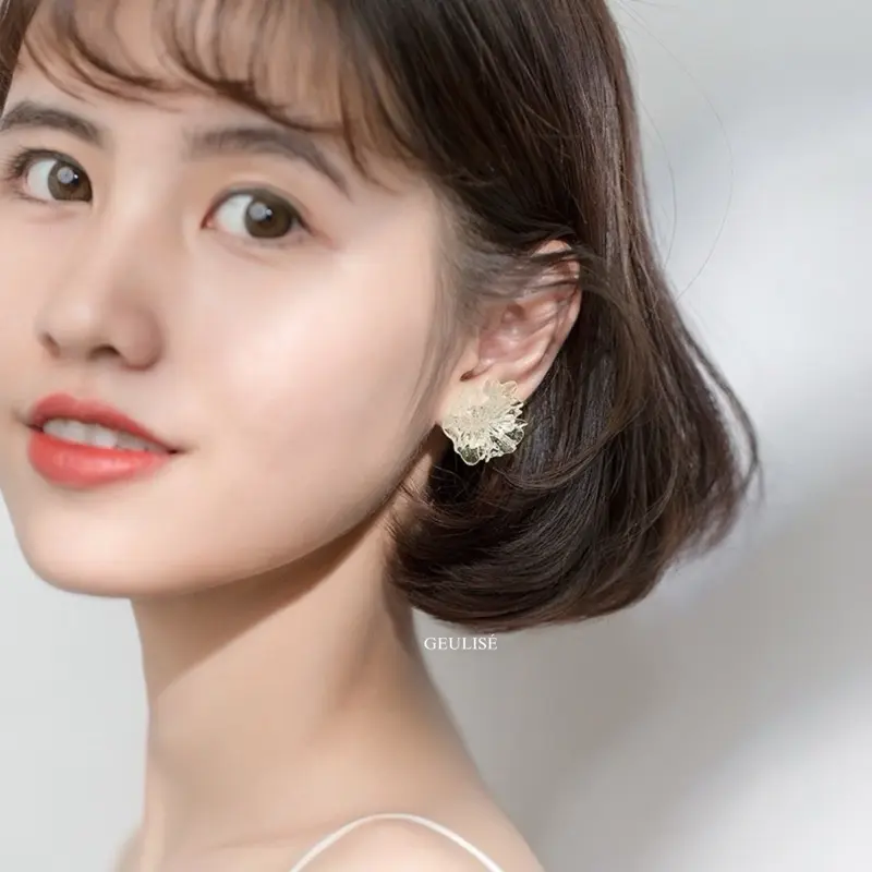 Geulise - NAMI EARRING | Anting Bunga Simple Antingan Akrilik
