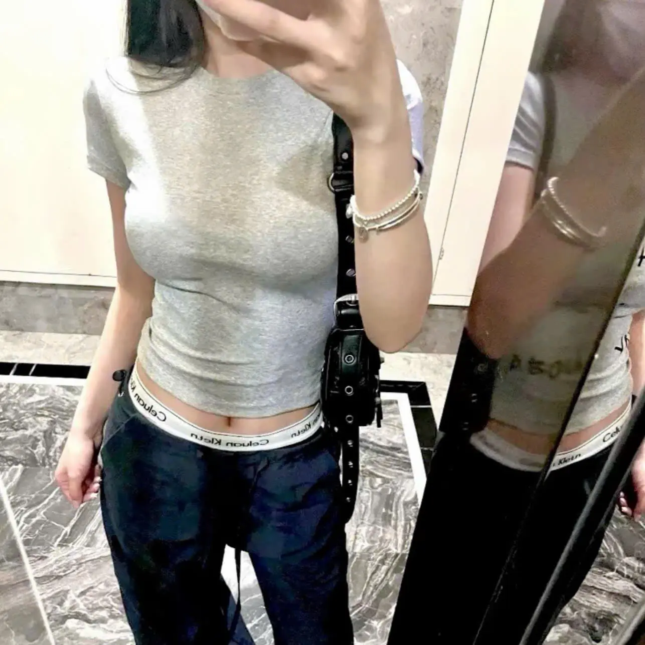 (CÓ BIGSIZE) Mã 02-Áo thun nữ ôm body cổ tròn, tay ngắn, cotton mát mịn co giãn 4c. | BigBuy360 - bigbuy360.vn