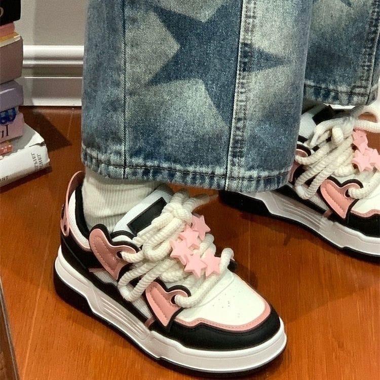 Sepatu sneakers wanita fashion kasual bahan sintetis/sepatu model korea sneaker 3