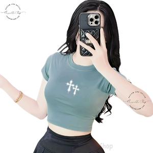 Áo Thun Ngắn Dáng Croptop Chất Borip Form Basic Ôm Body Nữ In Hình Hoạ Tiết Thánh Giá Đôi, Size S M L, Áo Croptop Ôm Body Nữ Áo Kiểu Xinh Đẹp In Hình Độc Lạ Đi Biển Đang Hot 2025 Mặc Hè Mặc Nhà Mặc Đi Chơi Bigsize 65kg
