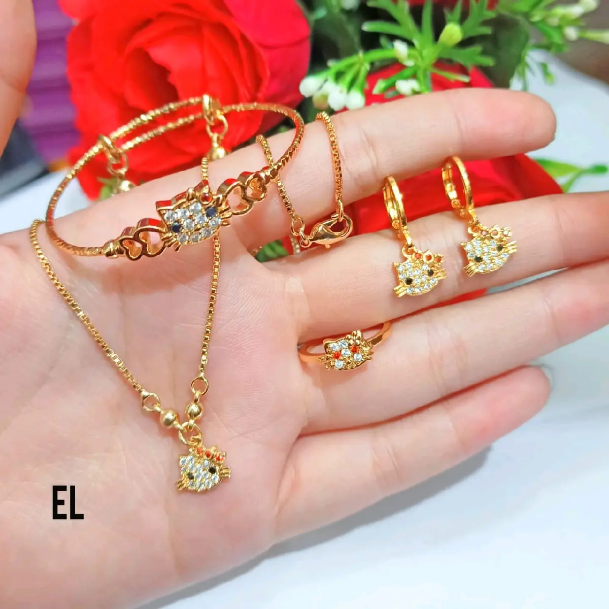 Set perhiasan anak titanium hello Kitty Gold berkilau anti luntur Costume Fashion