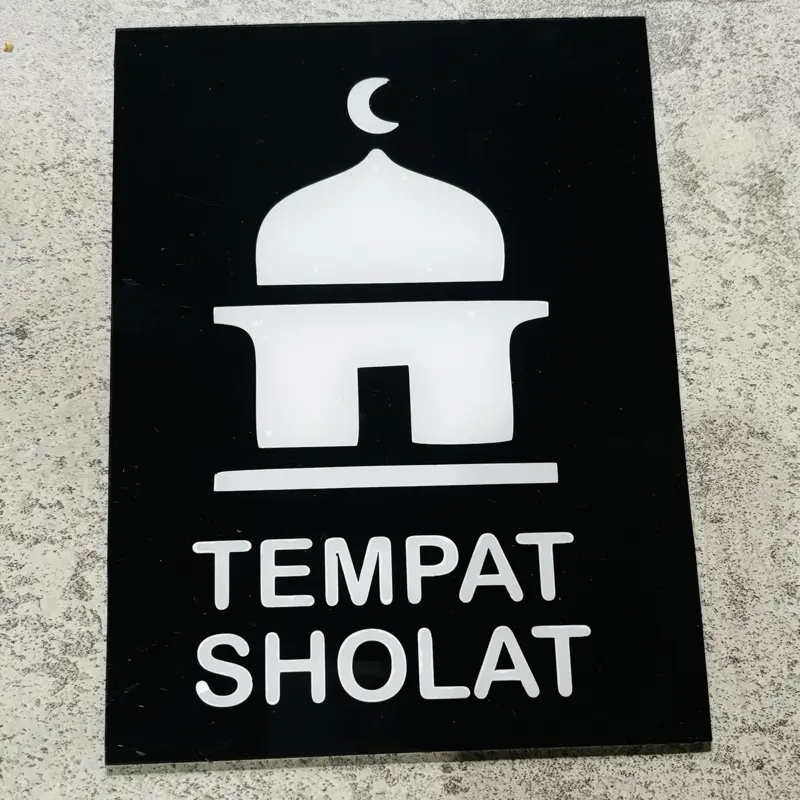 Sign Board Tulisan Papan Tanda Toilet WC Mushola Alas Kaki Dilepas Signage Penanda Ruangan Nomor Rumah Acrylic Akrilik Cctv Custom Dekorasi Pajangan Dinding 3