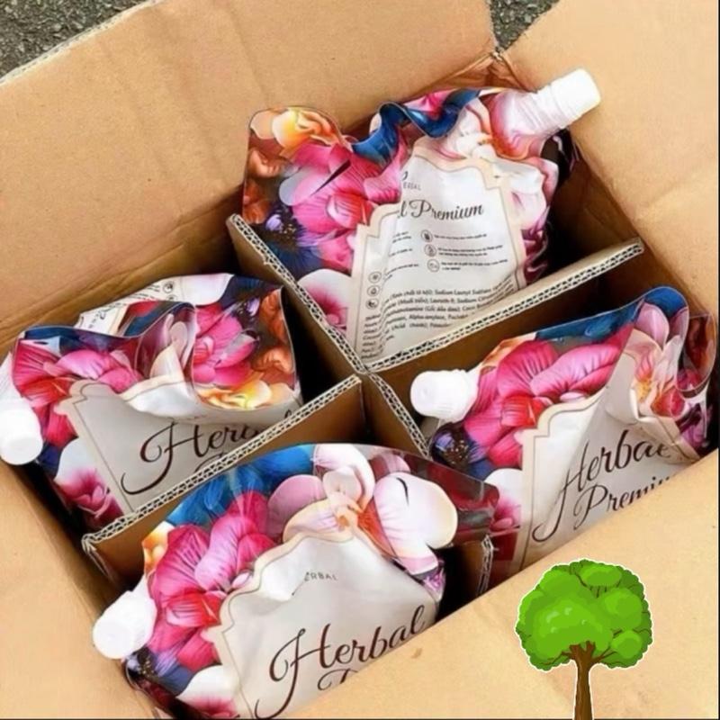   Giá sĩ  1 Thùng 4 túi =12 lít -Nước giặt xả Herbal Premium hương nước hoa 2in1 Hàng Việt  1 túi x 3 lít  làm sạch lưu hương thơm 