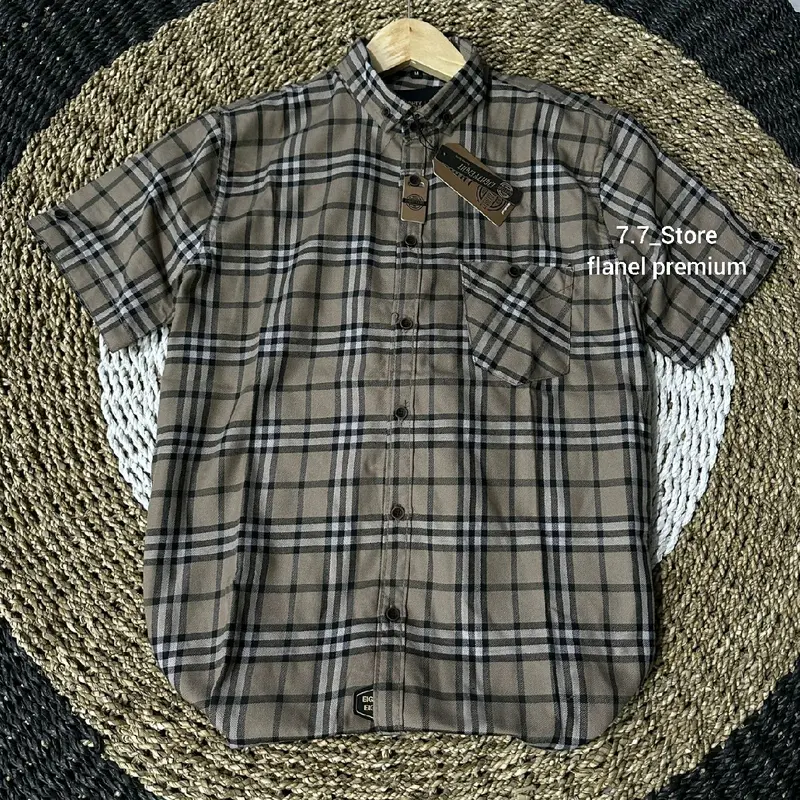 LENGAN PENDEK/KEMEJA BRIIL EIGHTY EIGHT Terlaris Kemeja Flanel Premium Quality Lagi Hits di cari Kemeja Distro Nyaman Kotak 7
