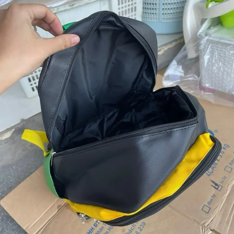 Balo Milo mẫu mới.loại da; Kích thước: 37x 26.4 x 15cm  Balo to, dùng được cho học sinh cấp 1. size TO đựng được sách Anh Văn to cho bé 5