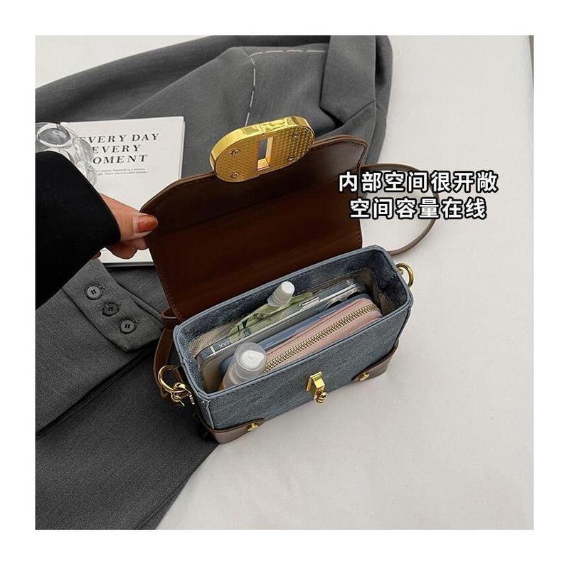 Product Introduction of This year's popular for women in autumn and winter, versatile 2024 new single shoulder crossbody bag, portable box, small square bag 6