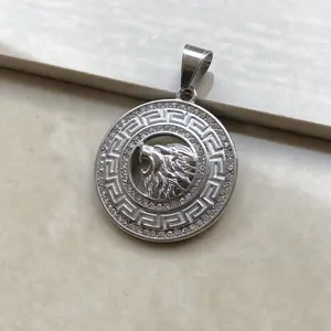 T761 Liontin Titanium Serigala