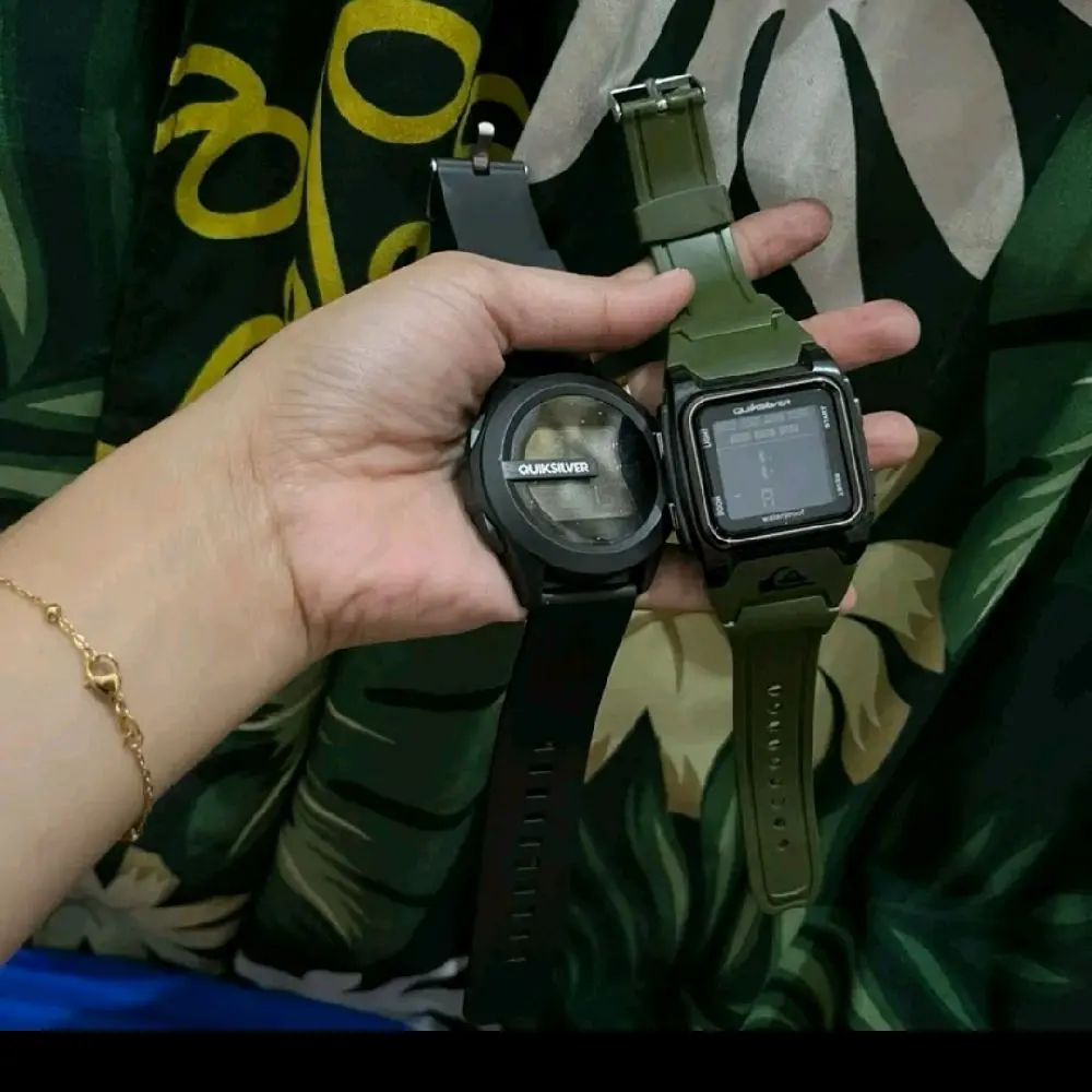 bulat hitam persegi HIJAU