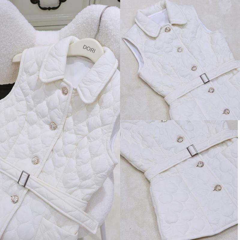 Jesse Top - Áo khoác gile phao trần bông cổ sen kèm đai Màu Kem