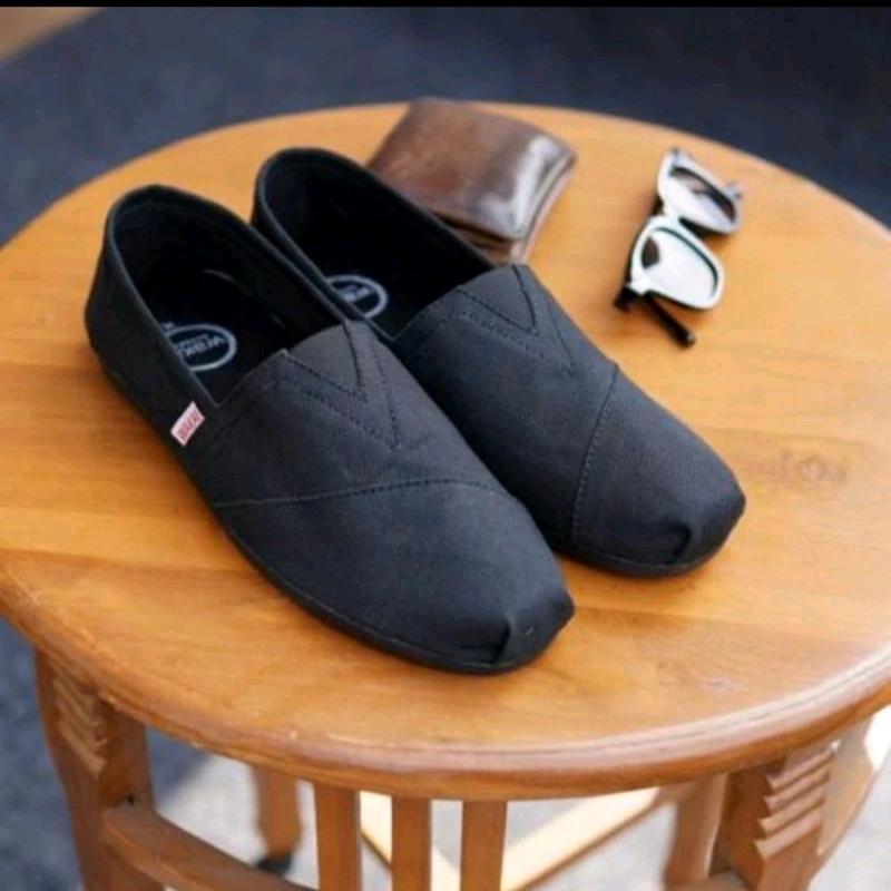 [BISA COD] PROMO Sepatu Wakai Casual Canvas Cewek dan Cowok Ukuran 36-43 rubber imut 0