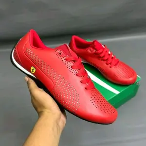 Sepatu Lari Ferrari x Roma Colorways Outdoor