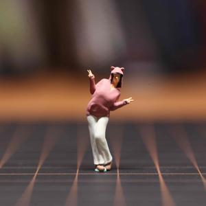 Mô Hình Tượng Nhỏ Đồ Chơi Vua, Tỷ Lệ 1: 64 Và 1: 43, Làm Bằng Resin, Phong Cách Dioramas Cô Gái Hạnh Phúc, Đúc Khuôn Thu Nhỏ, Thích Hợp Làm Bộ Sưu Tập