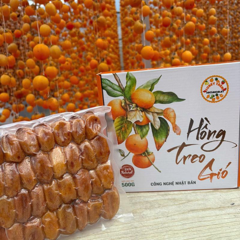   Size 29-32 quả  Hồng Treo Gió 25 Ngày - FunkyFarm - Dẻo Ngọt Tự Nhiên - Ăn Vặt Thức Ăn - Snack Food - Mứt Hồng Sấy Dẻo 