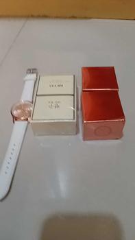 Product Review of 【HEYXI】Parfum Perancis/parfum unisex/wewangian tahan lama/segar dan elegan/Parfum klasik untuk pria dan wanita/Cocok untuk adegan apa pun/hadiah liburan/aroma klasik/50ml parfum【1 pcs parfum +jam tangan】 Perfume Bau Bunga Perempuan Mawar from M**k a**k 0