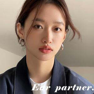 EAR PARTNER-イヤリング、女性向けニッチデザイン、高級感ある新作ベストセラー、シンプルリングピアス（eh-1916）