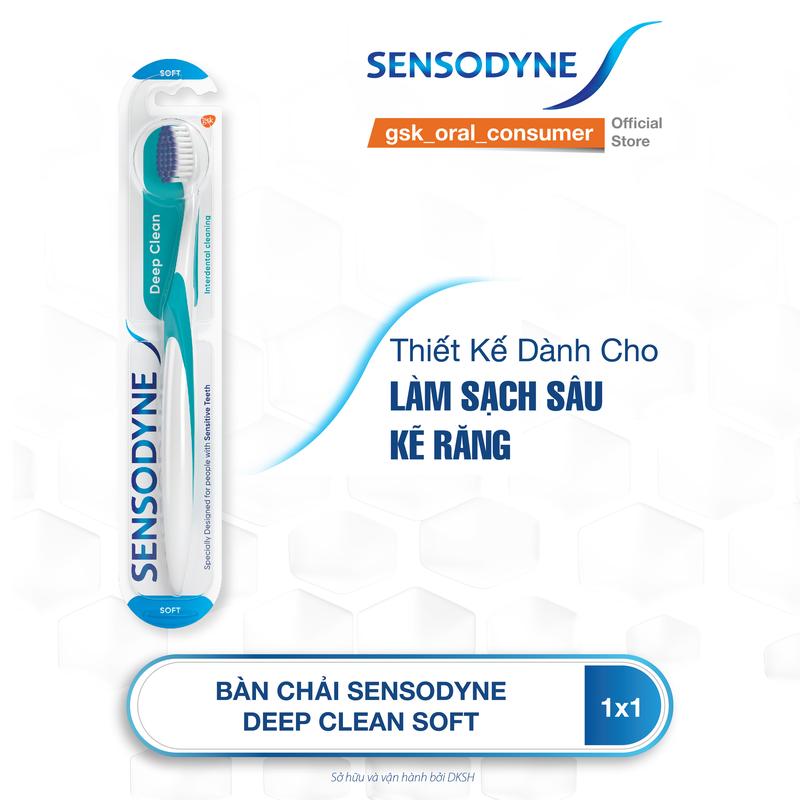 Bàn chải đánh răng SENSODYNE Deep Clean Soft thiết kế với lông bàn chải mềm nhỏ giúp làm sạch sâu kẽ răng