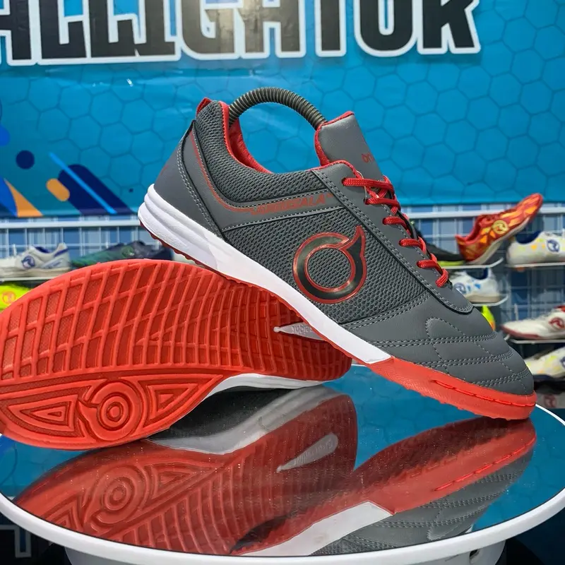 Sepatu futsal ortuseight jogosala free kaos kaki dan deker Sport 0