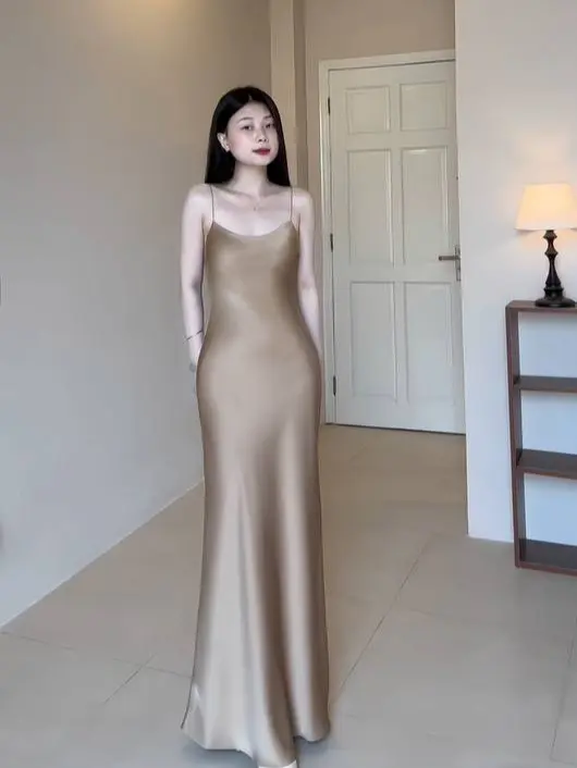 Đầm Lụa Dáng Dài Hai Dây Form Mảnh,,Lụa Hàn Châu 1 lớp không mút,không dây kéo sang chảnh tôn dáng gợi cảm