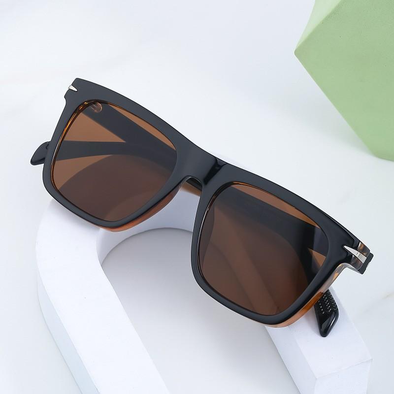 Product Introduction of Kacamata Sporty Pria Photocromic Bluecromic Free Lensa Minus Cylinder Frame DB7000 Kacamata Pria Dan Wanita  Aviator Women Vintage antisilau kacamata  hitam Glasses Sunglasses Eyewear Polarized 2