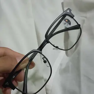 Kacamata Anti Radiasi Photocromic Pria Wanita Bisnis Bingkai Persegi