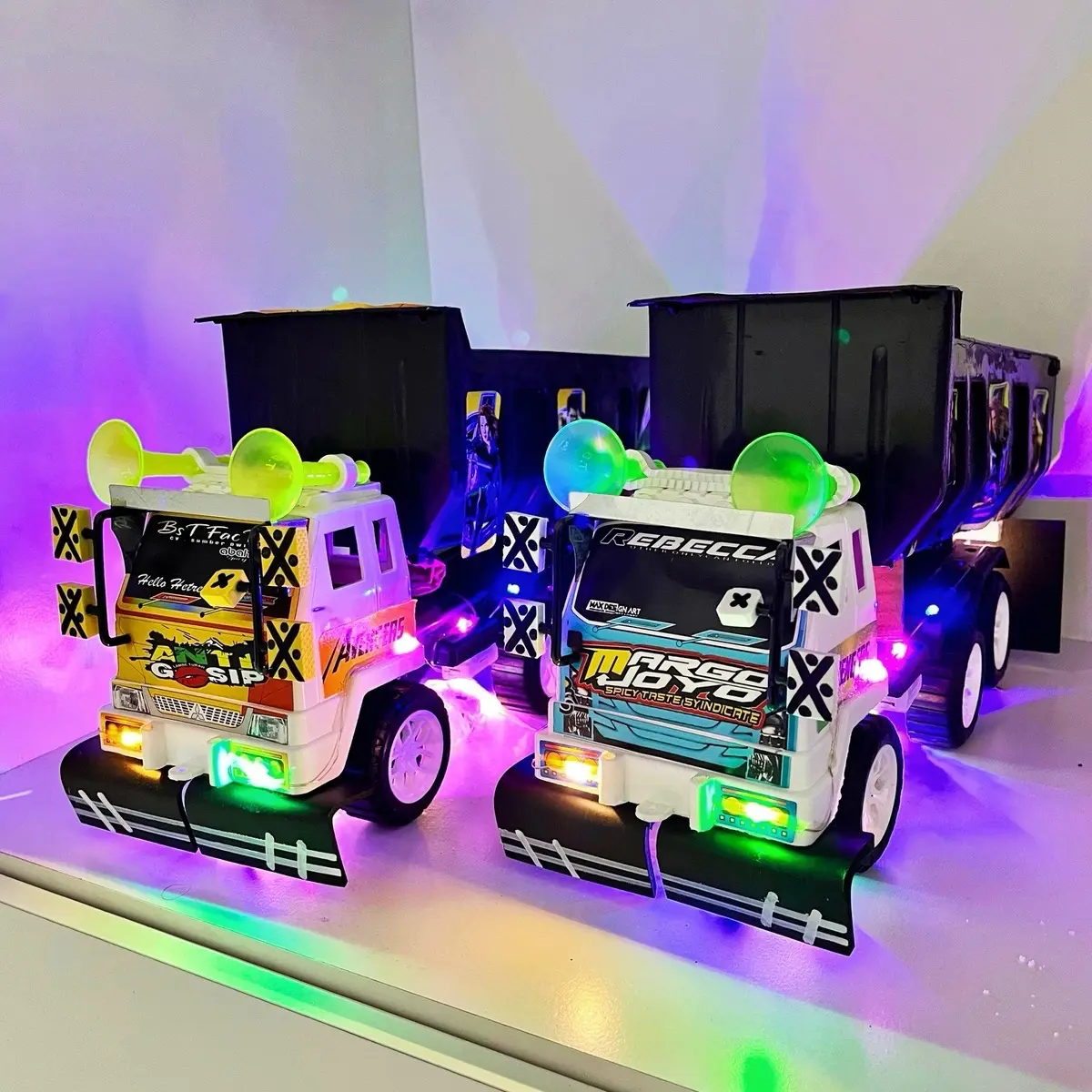 VIRAL MOBIL-MOBILAN TRUK TRONTON FUL MODIFIKASI LAMPU MAINAN ANAK  Toy Kado