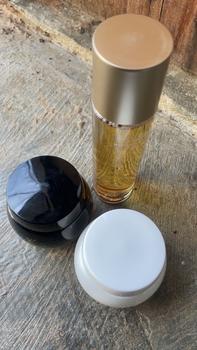 Product Review of CHALONESE WHITENING&ANTI AGING SET (1SET MOISTURIZER+TONER) MEMBANTU MENGENCANGKAN WAJAH ,MELEMBABKAN WAJAH,ANTI KERUTAN Hitam Facial Pencerah Mencerahkan Perawatan Cleansing Muka Memutihkan from l**8 0