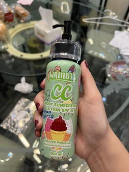Product Review of WALNUTS CC DD Body Sunscrean Lotion SPF 50 UVA UVB Protection Waterproof Oil Free Formula Thailand    Sunblock Mencerahkan from K**y 0