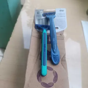 Gillette Pisau Cukur Blue 3 Isi 1