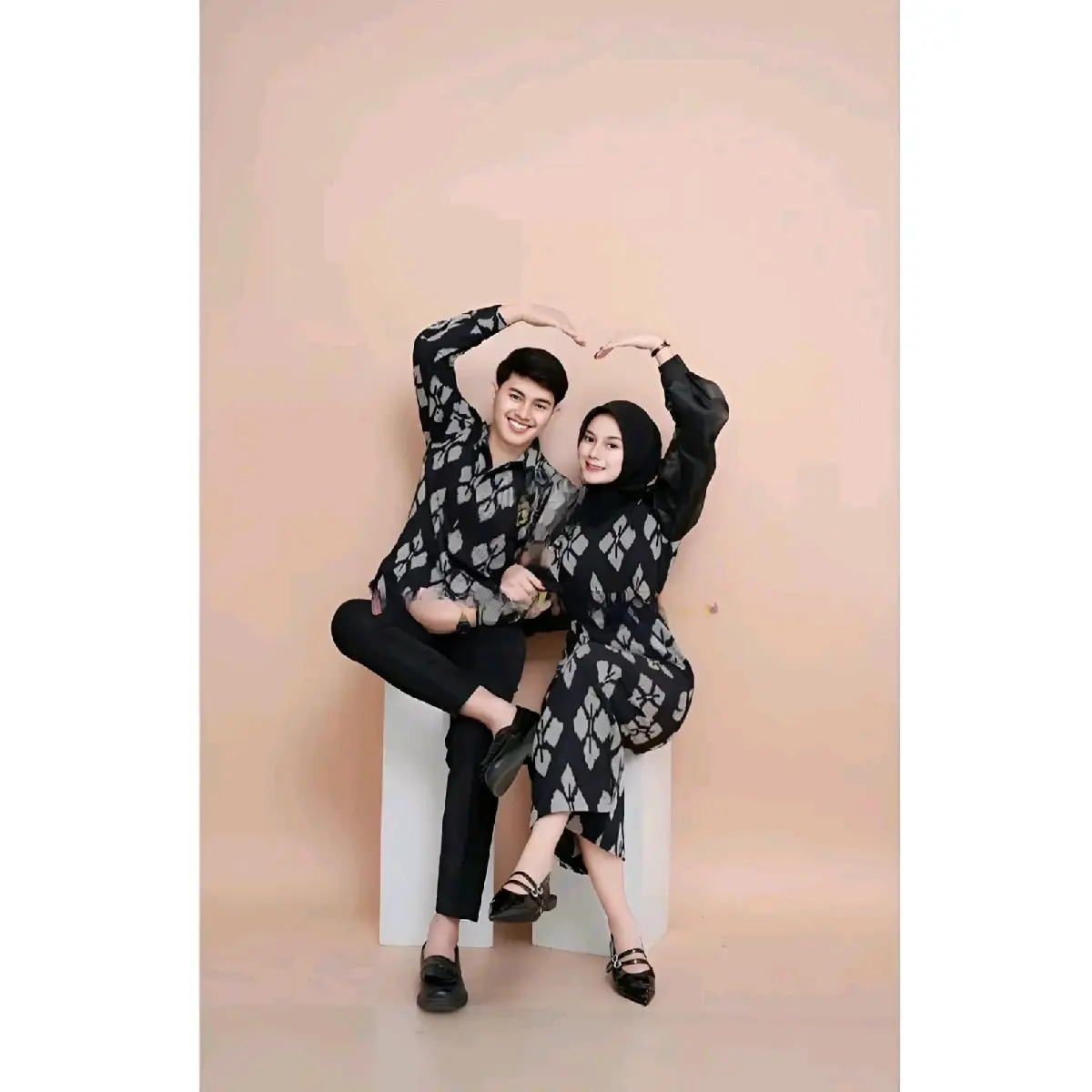 SET PAKAIAN COUPLE NEW BAJU MUSLIM GAMIS KEMEJA TENUN DRES TENUN COUPLE PASANGAN PESTA KONDANGAN Batik Keluarga