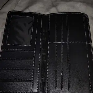 Colton Dompet Pria Panjang Elegan & Fungsional - Dompet Kulit Sintetis PU Leather dengan 10 Slot Kartu & 2 Ruang Uang - Long Wallet Stylish Hitam