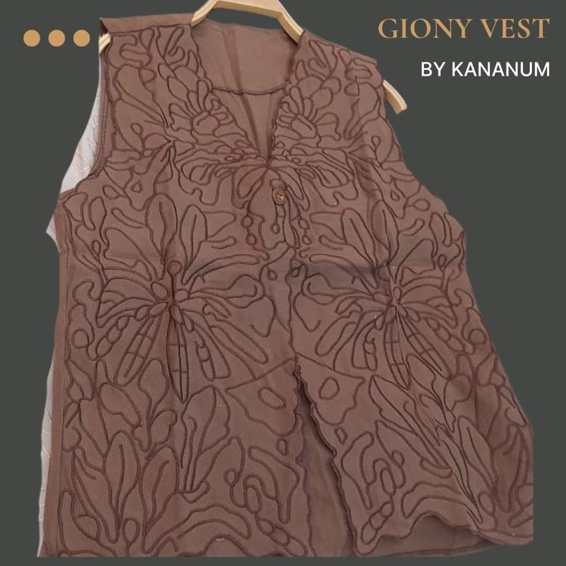 Giony Vest Brown Emboired By Kananum Bahan Linen Full Bordir 0