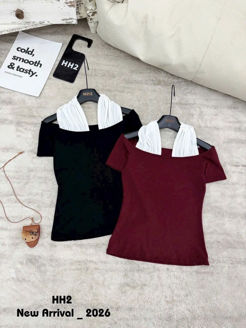 Áo Nữ Ngắn Tay Hàn Quốc Ôm Dáng Trễ Vai Phối Yếm Thời Trang - HL05 | BigBuy360 - bigbuy360.vn