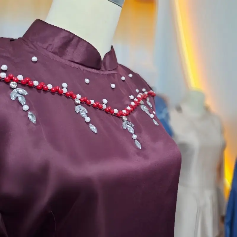 FAYRA One Set Baju Kurung Melayu Dress Pesta Payet Swarosky Mewah Burgundy Gamis Lebaran 2025 Idul Fitri Gaun Karet Muslim Kondangan Wanita malay Satin Silk Panjang Remaja Rempel Dewasa Setelan elegan Span 5