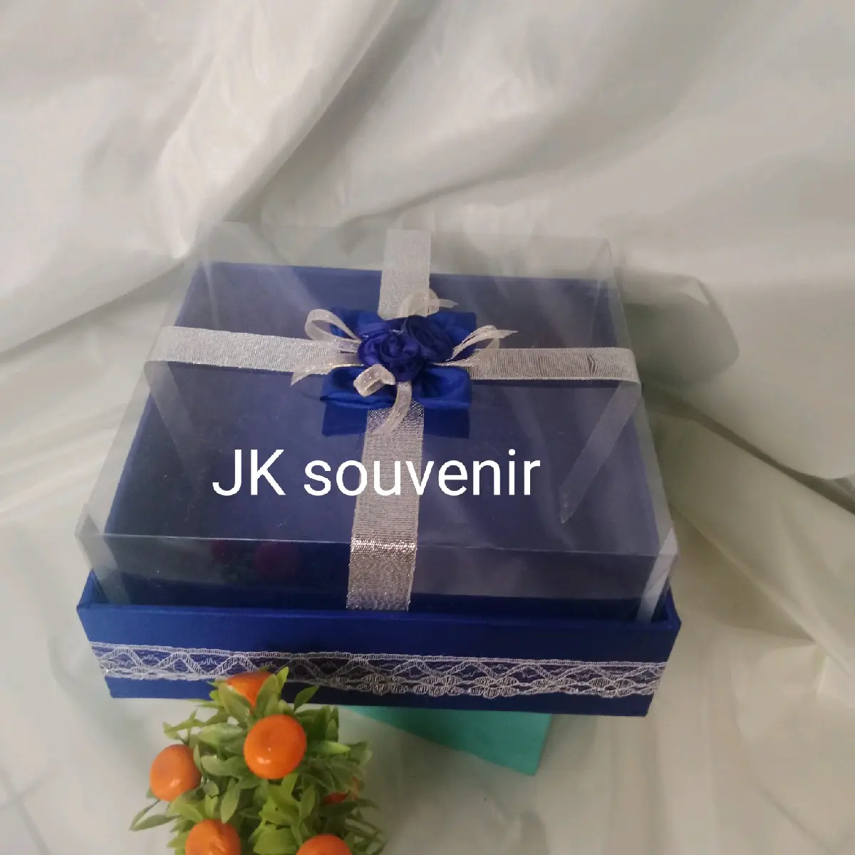 kotak hantaran kotak kue kotak bingkisan renda mika+ bunga tengah biru tua