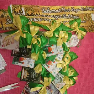Satu Set Pita Lebaran Berisi Selempang Pita Kartu Ucapan Hadiah Idul Fitri Dengan Bow Kuning Dan Hijau