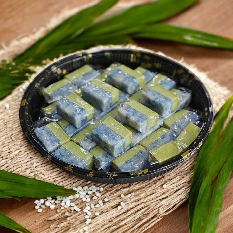 Pandan Kueh Salat (Pure Pandan And Blue Pea Flower) - TikTok Shop Singapore