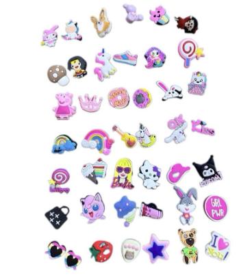 Sticker Trang Trí Giày Nhiều Loại Ngẫu Nhiên Cho Nam Và Nữ Gắn Giày Len Tích Cơ Dép Giày Chất Liệu Nhựa Dẻo Cao Cấp Bền Bỉ