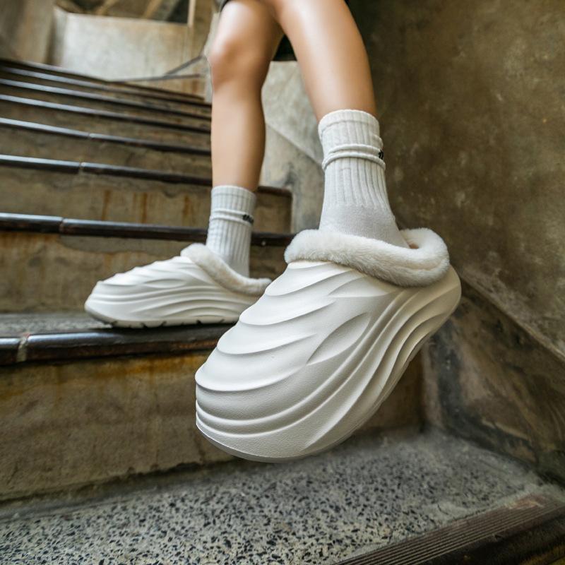 Broken Cocoon Couple Cotton Slippers Casual Non-Slip Thick Bottom Home Thickened Warm Slippers Outer Wear 2024 Plush Slippers 0