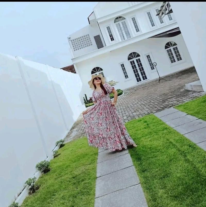 Product Introduction of DRESS SANDRA FLORAL 2