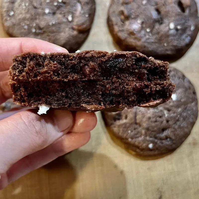 Biskuit Cookielle soft cookies double dark chocolate 2