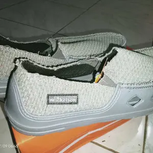 SEPATU PRIA ARDILES COURTNEY MICKELSON SLIP ON TRENDY SPORTY TERBARU